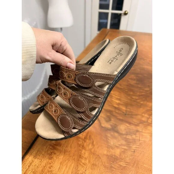 Clarks Leisa Cacti Q Sandal Slide Women's 6.5 Brown 2 Tone Adjustable Straps - Picture 1 of 6